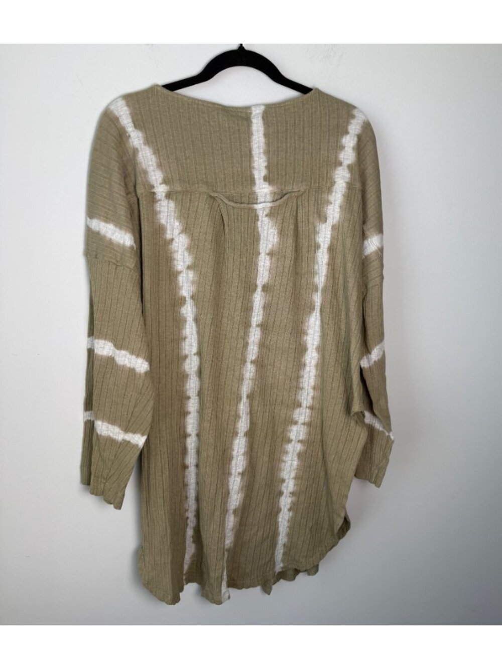 Free People Intimately NWT Little Dream Sleep Top Sage Combo S *MISSING BUTTON* - Picture 5 of 9